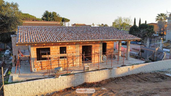 casa indipendente in vendita ad Ardea in zona Nuova Florida
