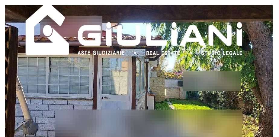 casa indipendente in vendita ad Ardea in zona Colle Romito