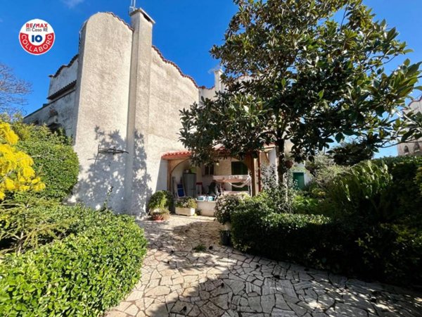 casa indipendente in vendita ad Ardea