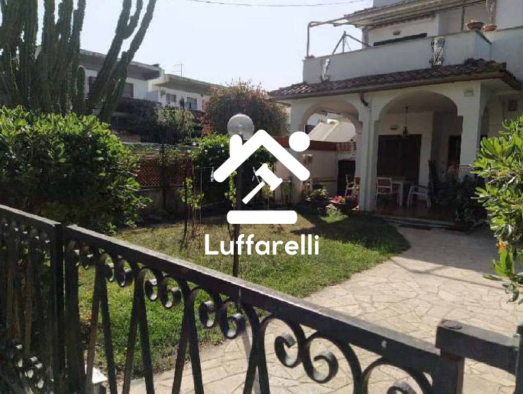 casa indipendente in vendita ad Ardea