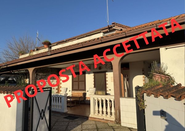 appartamento in vendita ad Ardea in zona Colle Romito