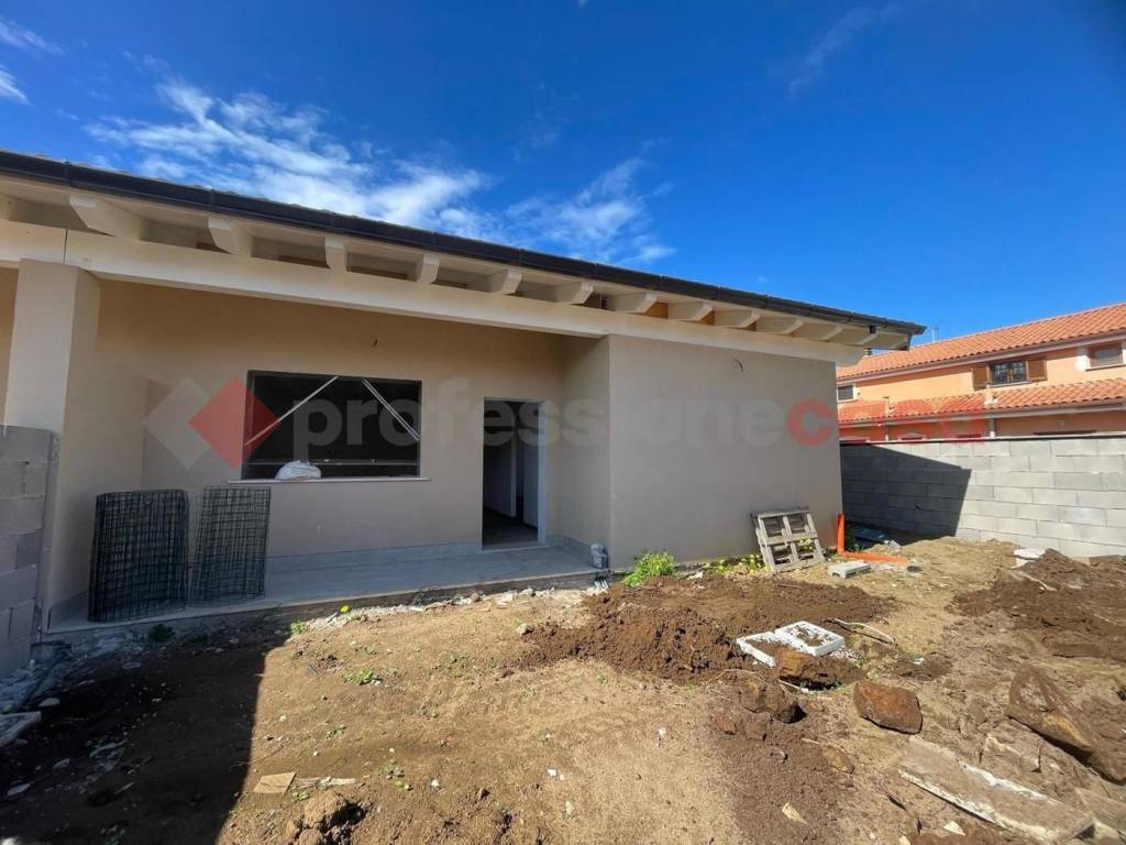 casa indipendente in vendita ad Ardea in zona Nuova California