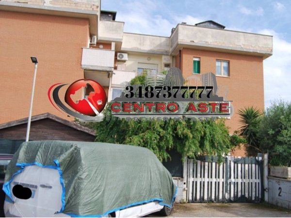appartamento in vendita ad Ardea in zona Marina di Ardea