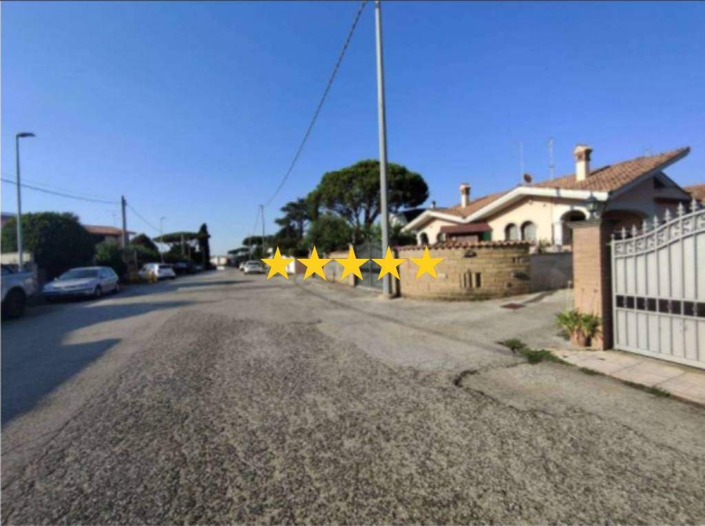 appartamento in vendita ad Ardea in zona Nuova California