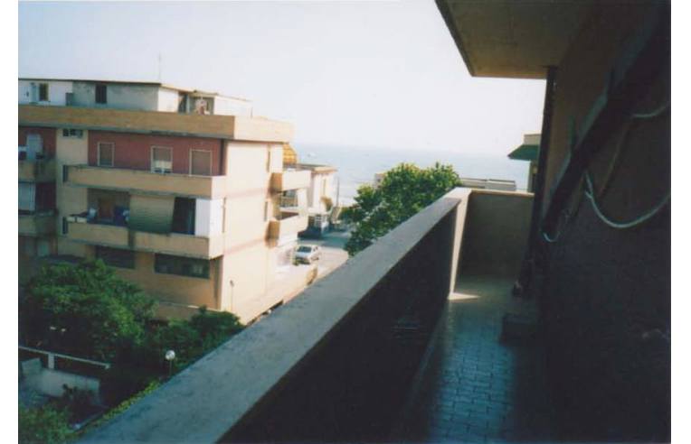 attico in vendita ad Ardea in zona Marina di Ardea