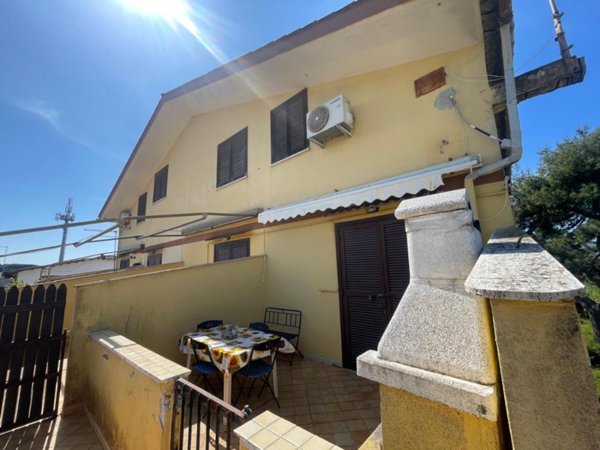 appartamento in vendita ad Ardea in zona Colle Romito