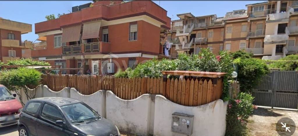 appartamento in vendita ad Ardea in zona Marina di Ardea