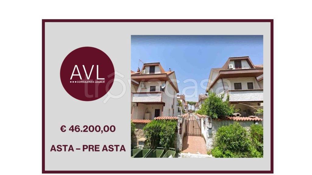 casa indipendente in vendita ad Ardea in zona Colle Romito