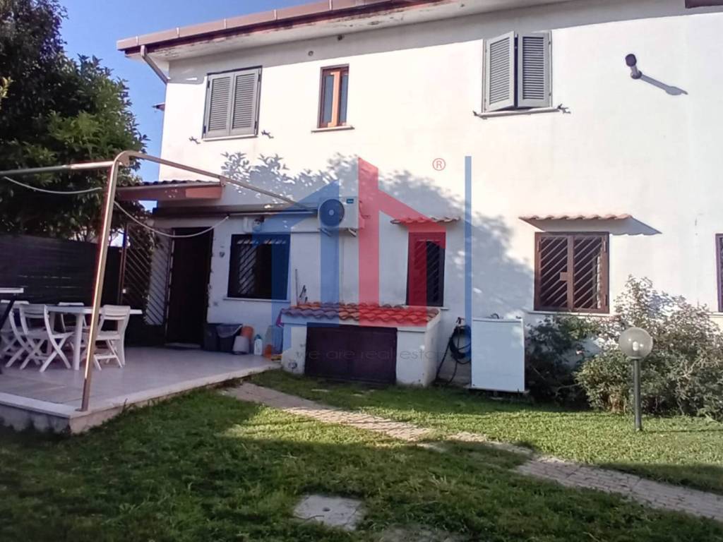 appartamento in vendita ad Ardea in zona Nuova California