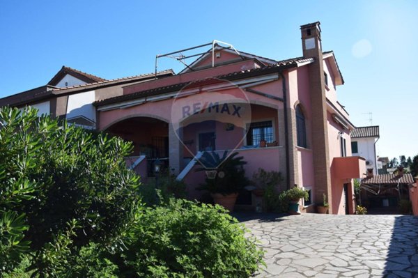 casa indipendente in vendita ad Ardea