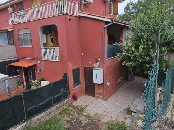 appartamento in vendita ad Ardea in zona Montagnano