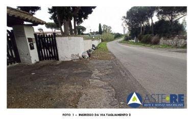 casa indipendente in vendita ad Ardea in zona Nuova California