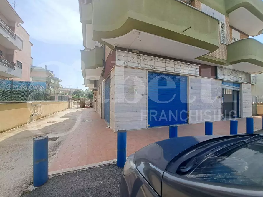 negozio in vendita ad Ardea