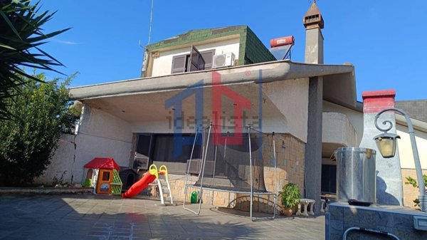 casa indipendente in vendita ad Ardea in zona Nuova California