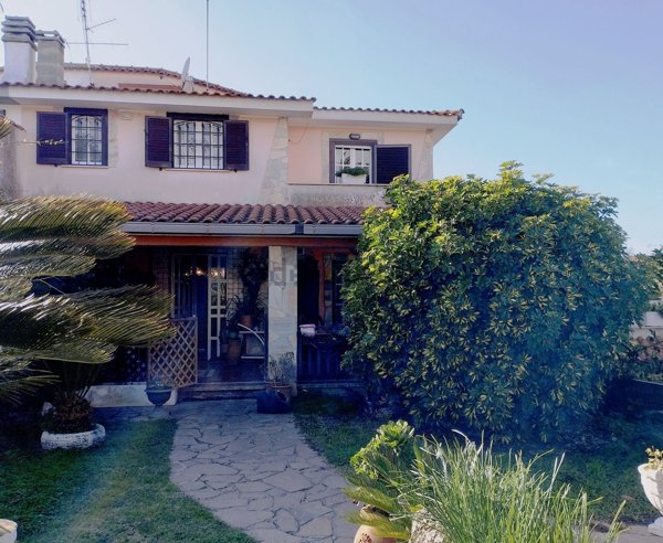 appartamento in vendita ad Ardea in zona Nuova California