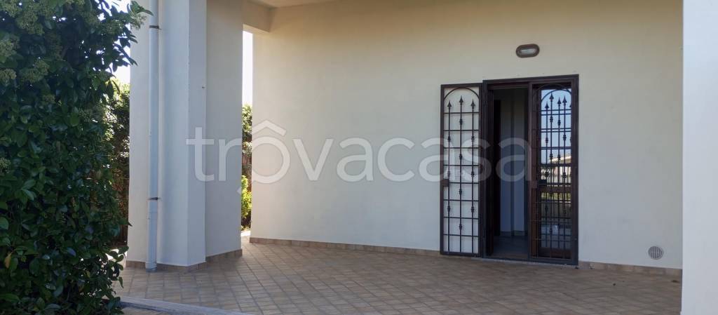 appartamento in vendita ad Ardea in zona Marina di Ardea