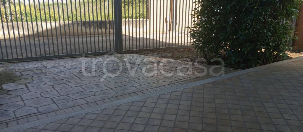 appartamento in vendita ad Ardea in zona Marina di Ardea