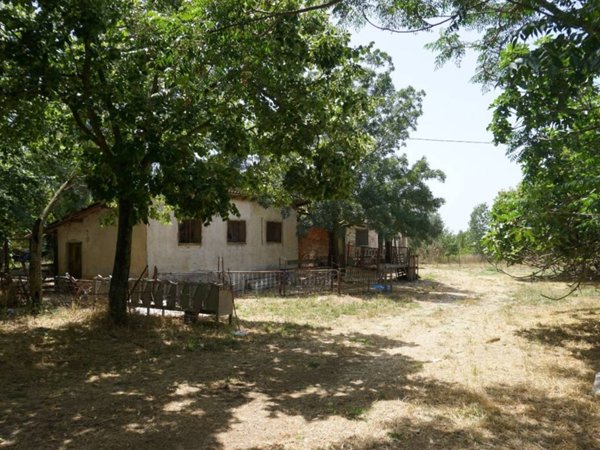 casa indipendente in vendita ad Ardea in zona Montagnano