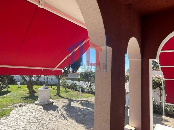 casa indipendente in vendita ad Ardea in zona Nuova Florida