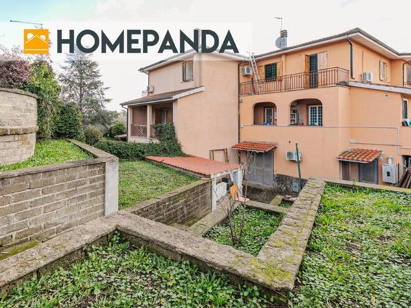 appartamento in vendita ad Ardea in zona Castagnetta