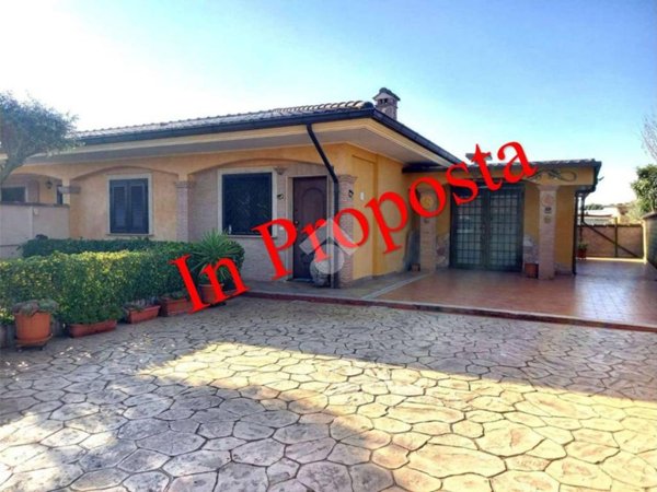 casa indipendente in vendita ad Ardea in zona Nuova Florida