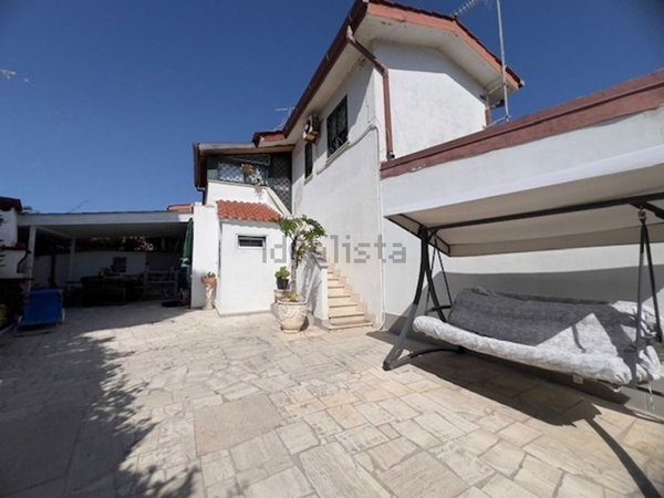 appartamento in vendita ad Ardea in zona Marina di Ardea