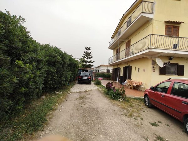 appartamento in vendita ad Ardea in zona Banditella