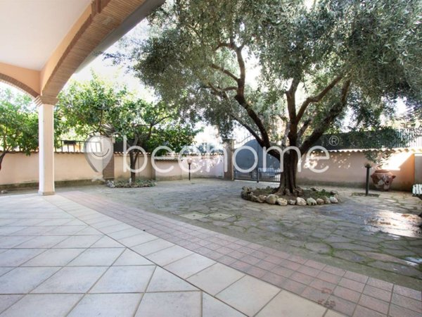 casa indipendente in vendita ad Ardea in zona Marina di Ardea