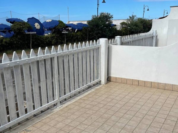 appartamento in vendita ad Ardea in zona Marina di Ardea