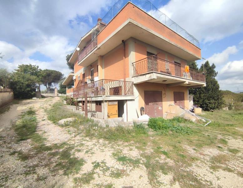 casa indipendente in vendita ad Ardea