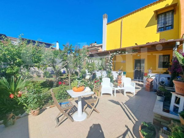 casa indipendente in vendita ad Ardea