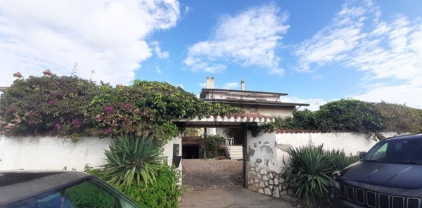 casa indipendente in vendita ad Ardea in zona Nuova California