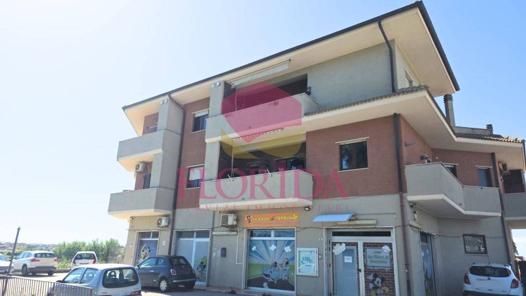 appartamento in vendita ad Ardea in zona Nuova California