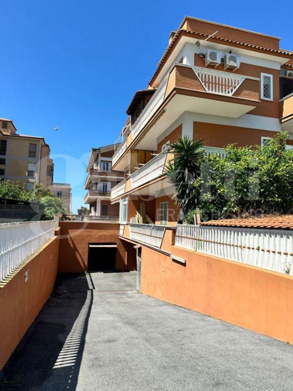 locale di sgombero in vendita ad Ardea in zona Marina di Ardea