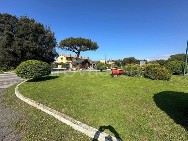 casa indipendente in vendita ad Ardea in zona Colle Romito