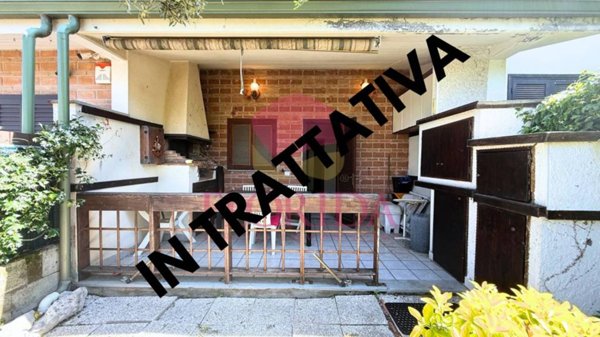casa indipendente in vendita ad Ardea in zona Colle Romito