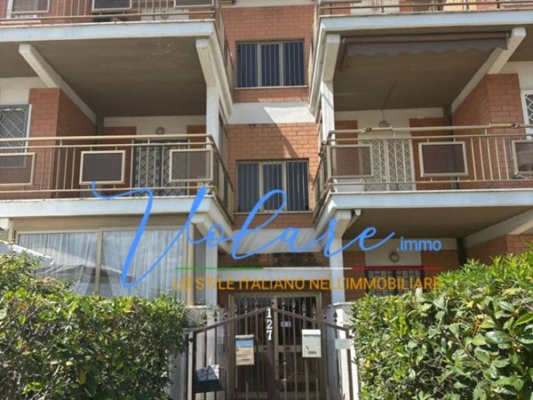appartamento in vendita ad Ardea in zona Marina di Ardea