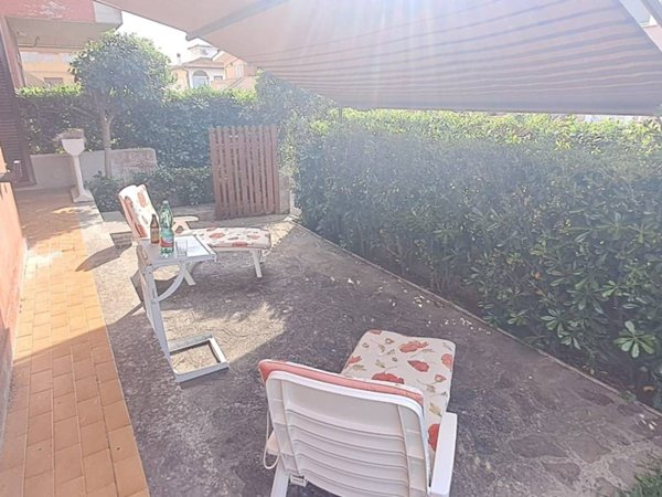 appartamento in vendita ad Ardea in zona Marina di Ardea