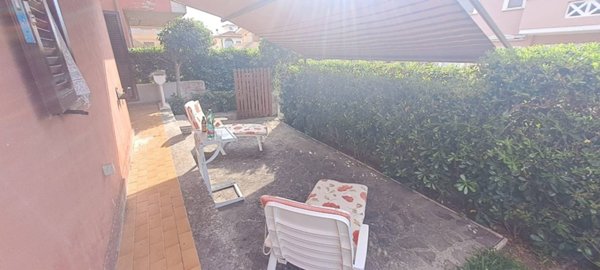 appartamento in vendita ad Ardea in zona Marina di Ardea