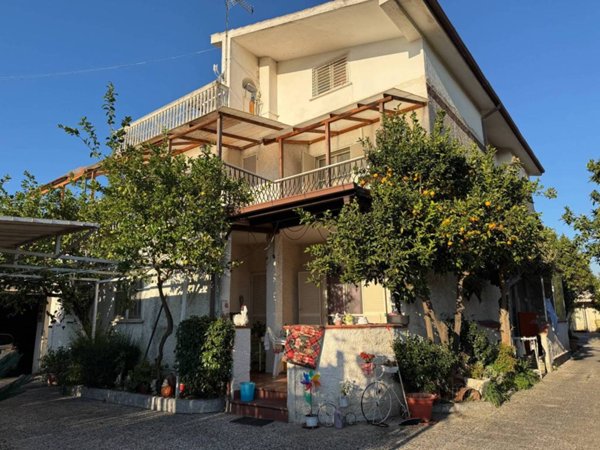appartamento in vendita ad Ardea in zona Nuova Florida