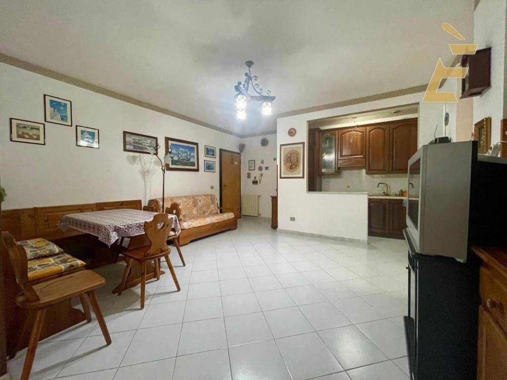 appartamento in vendita ad Ardea in zona Marina di Ardea