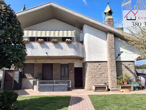 casa indipendente in vendita ad Ardea in zona Nuova California