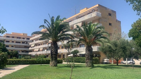 appartamento in vendita ad Ardea in zona Marina di Ardea