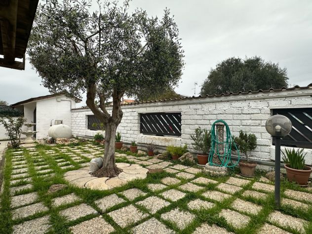 casa indipendente in vendita ad Ardea in zona Marina di Ardea