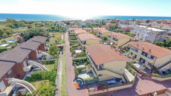 casa indipendente in vendita ad Ardea in zona Marina di Ardea