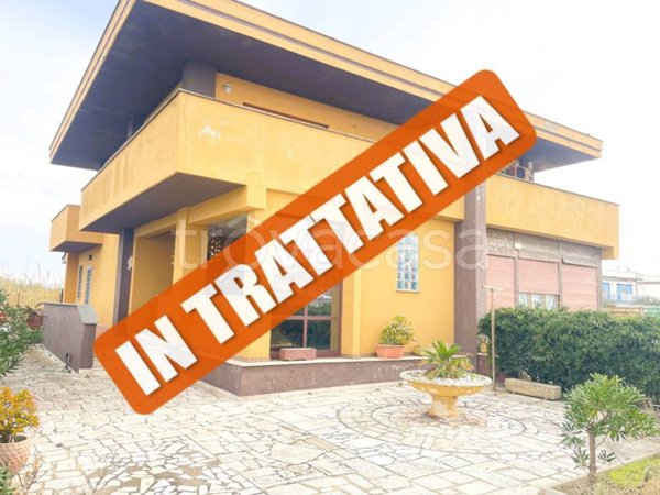 casa indipendente in vendita ad Ardea in zona Marina di Ardea