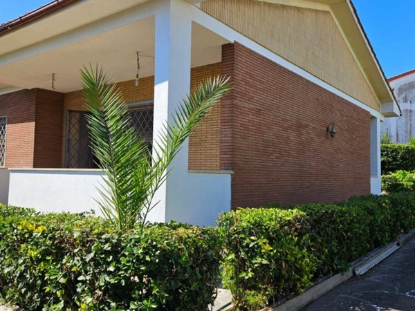 casa indipendente in vendita ad Ardea