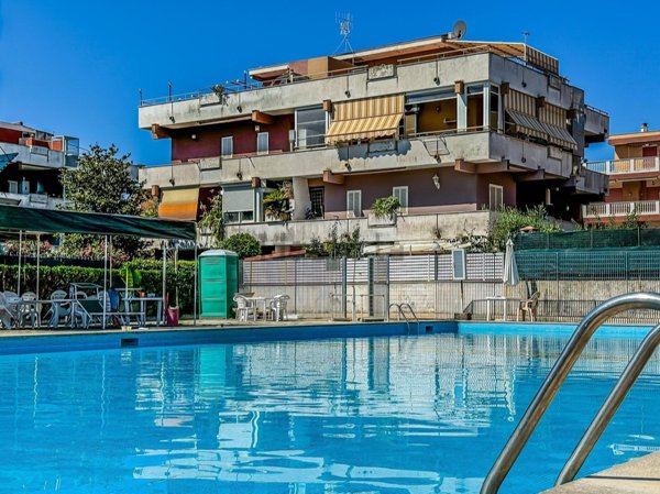 appartamento in vendita ad Ardea in zona Marina di Ardea
