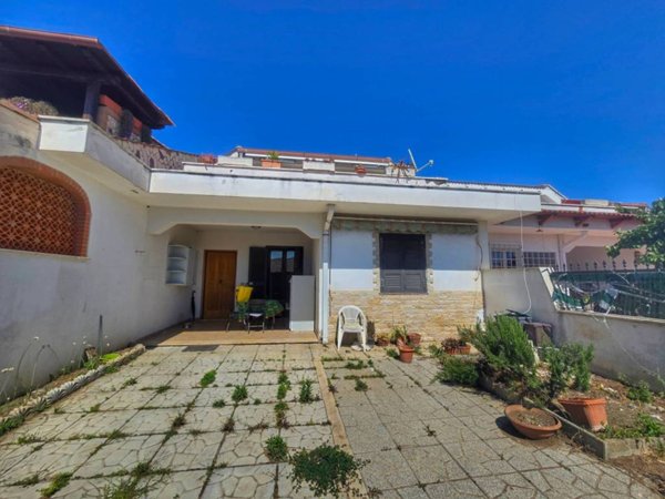casa indipendente in vendita ad Ardea in zona Nuova California