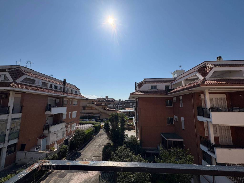 appartamento in vendita ad Ardea in zona Marina di Ardea